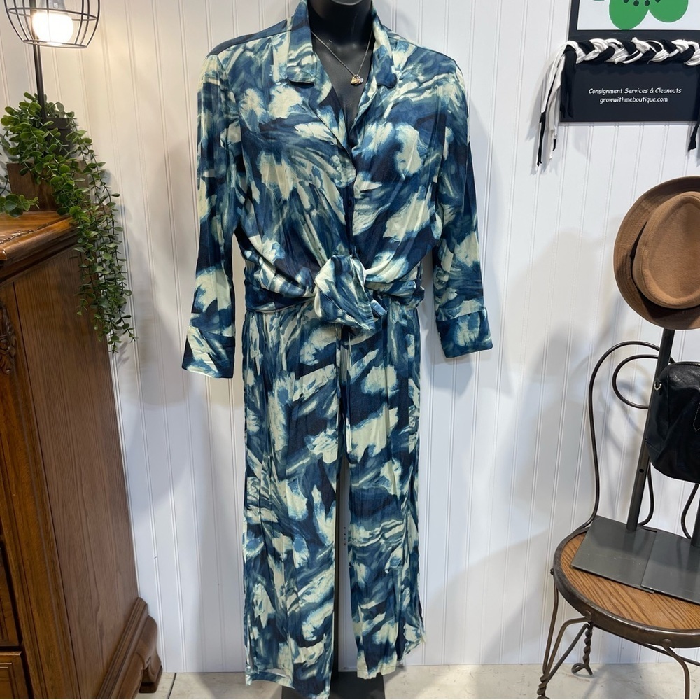 Open edit Blue and cream Tie-Dye outfit large